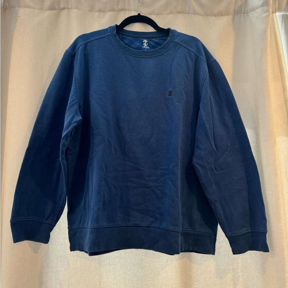 Men’s blue IZOD sweater